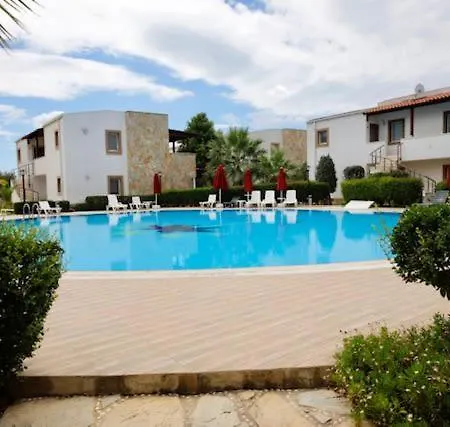 アパート Refreshing And Peaceful Home With Shared Pool And Garden In Bodrum